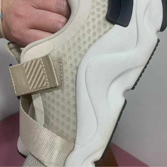 Sorel Kinetic Rnegd Strap Sneakers Breathable Mesh Fawn Sea Salt Women size 7 - Picture 10 of 10